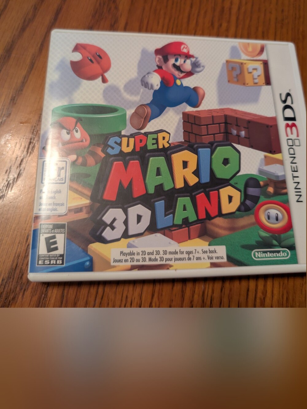 Nintendo Super Mario 3D Land (White) - Nintendo 3DS. With Booklet.